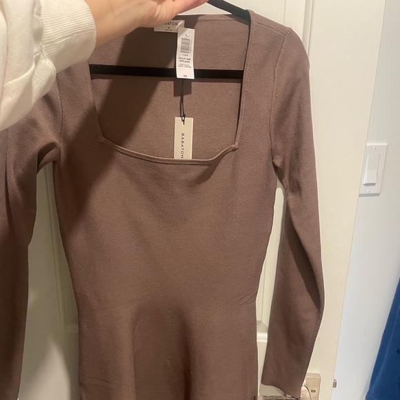 NEW NWT SCULPT DRESS ARITIZIA SQUARE NECK APPLAUSE - Picture 6 of 6